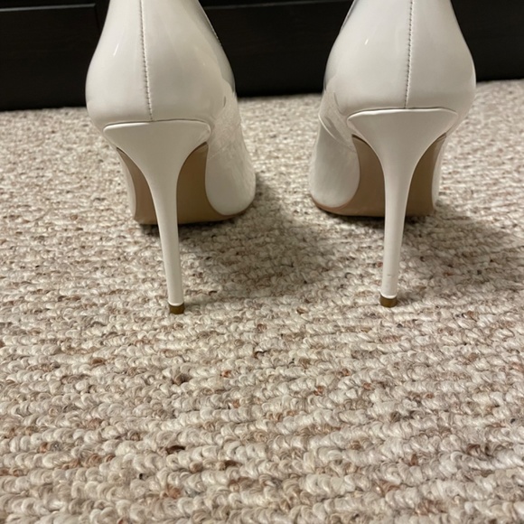 Classic patent white stiletto high heels - Picture 4 of 5